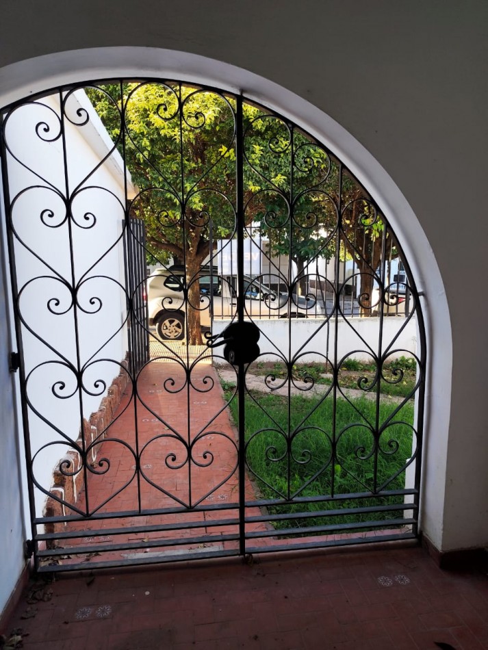 Casa a dos cuadras del rio