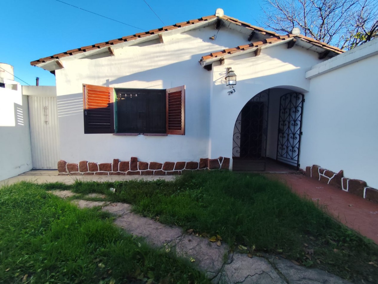 Casa a dos cuadras del rio