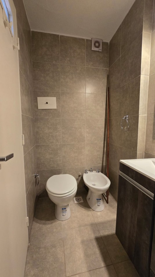 1 DORMITORIO EN PLENO CENTRO 