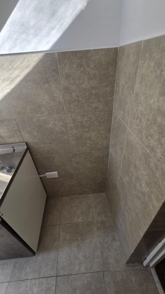 1 DORMITORIO EN PLENO CENTRO 