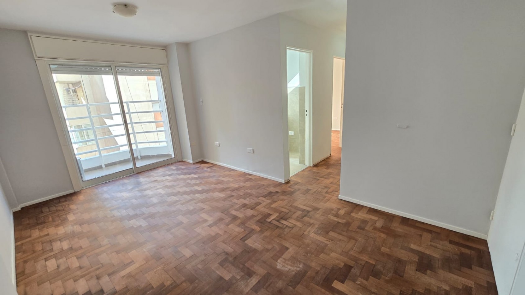 1 DORMITORIO EN PLENO CENTRO 