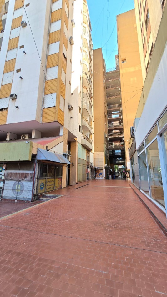 1 DORMITORIO EN PLENO CENTRO 