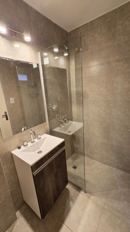 1 DORMITORIO EN PLENO CENTRO 