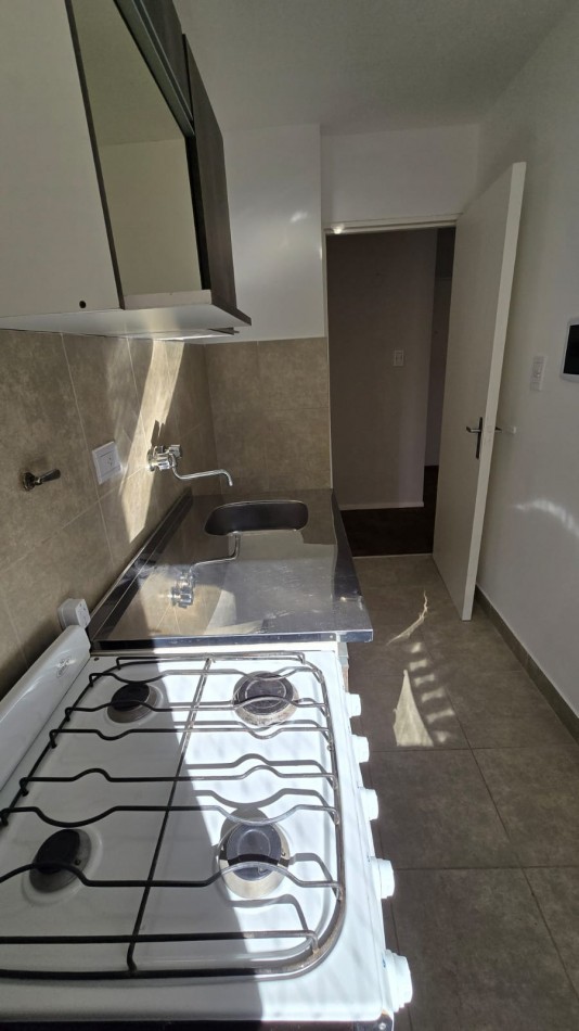 1 DORMITORIO EN PLENO CENTRO 