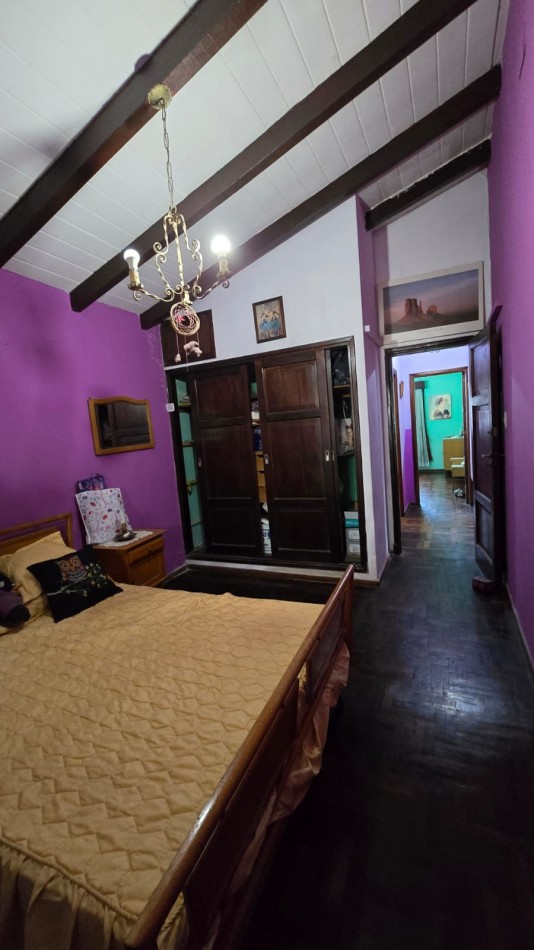 CASA DE ESTILO COLONIAL ESPAÑOL-MOLINARI