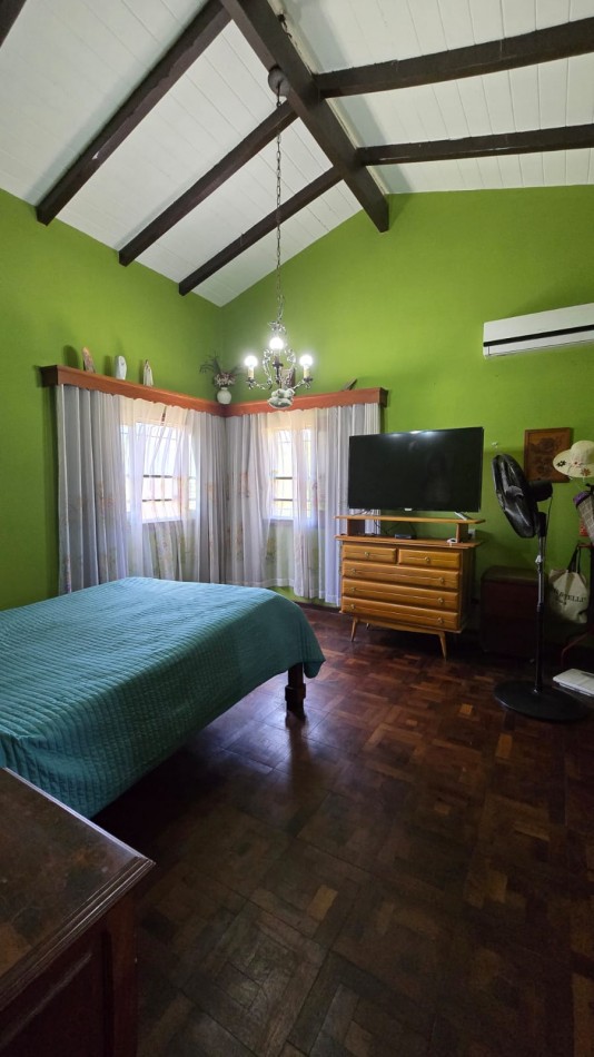 CASA DE ESTILO COLONIAL ESPAÑOL-MOLINARI