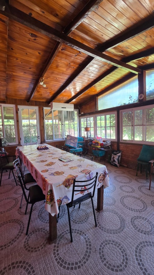 CASA DE ESTILO COLONIAL ESPAÑOL-MOLINARI