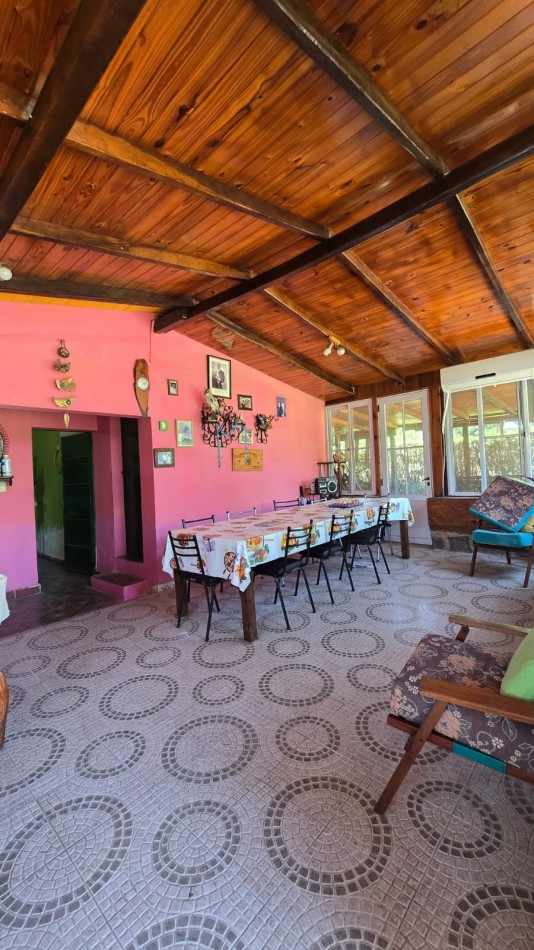 CASA DE ESTILO COLONIAL ESPAÑOL-MOLINARI