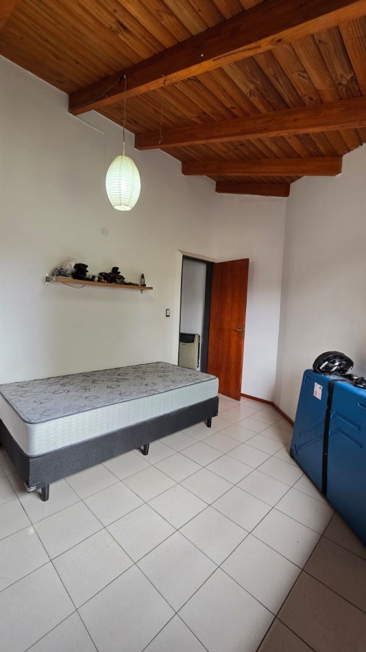 Casa Tres Dormitorios Zona Sur