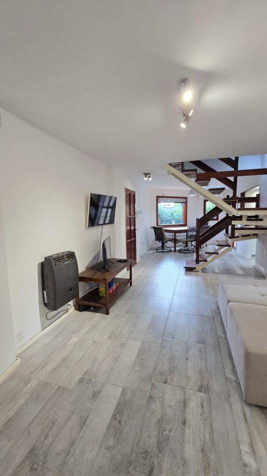 Casa Tres Dormitorios Zona Sur