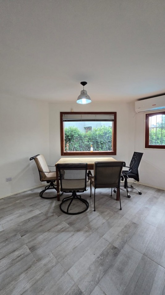 Casa Tres Dormitorios Zona Sur