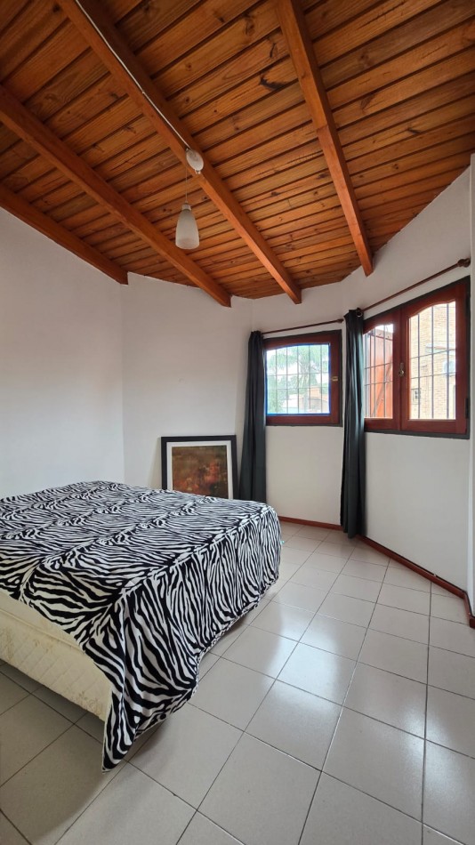 Casa Tres Dormitorios Zona Sur