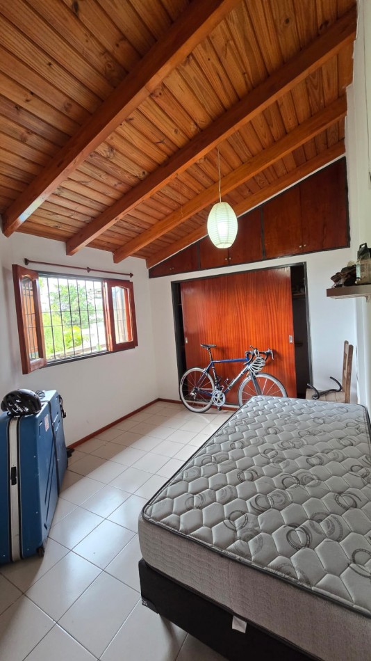 Casa Tres Dormitorios Zona Sur